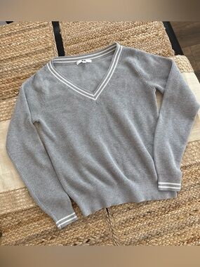 Uniqlo Gray V-Neck Knit Sweater with White Trim